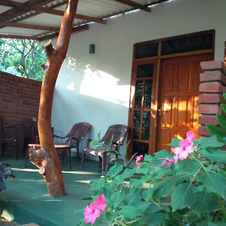 Amaya River Side Homestay Sigiriya Dış mekan fotoğraf